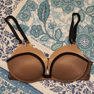 Gave as Free w a Purchase!!!! VS 32B Push Up Bra